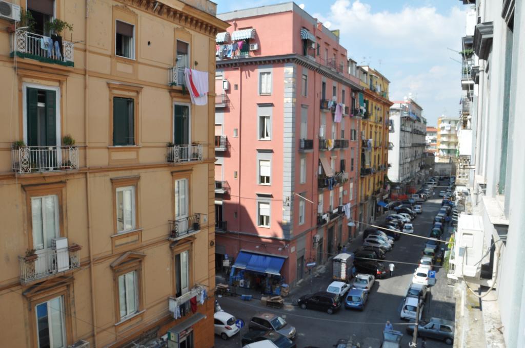 B&B Firenze32 Neapel Exterior foto