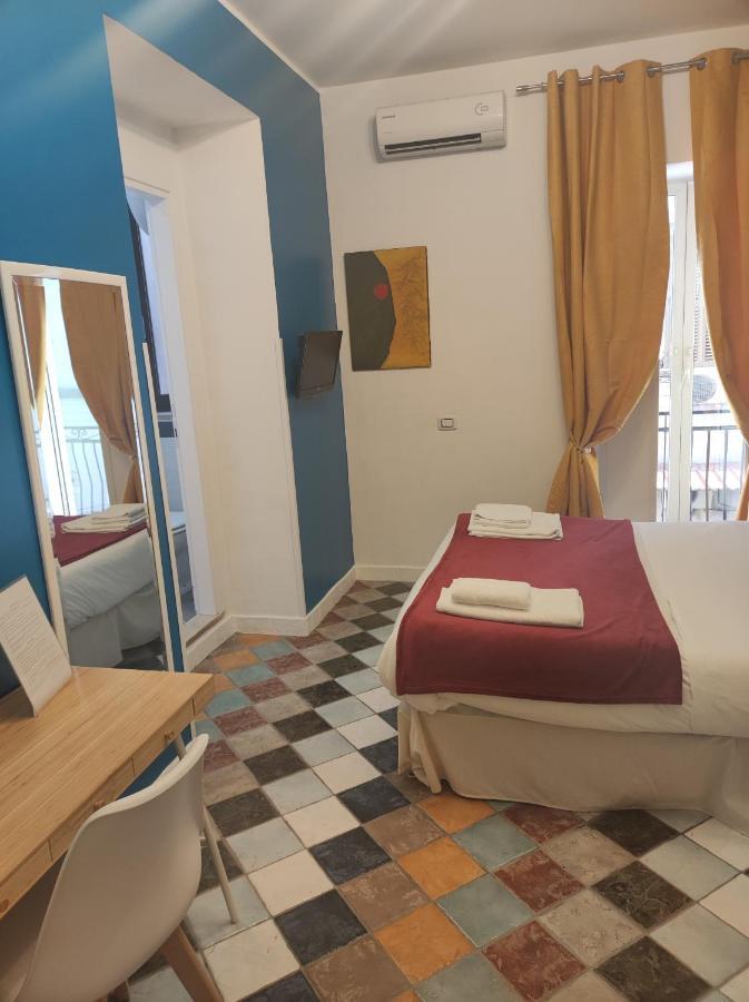 B&B Firenze32 Neapel Exterior foto